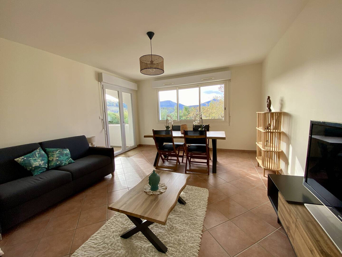 Appartement 3 personnes à Cambo-les-Bains, terrasse vue montagnes - Photo 6