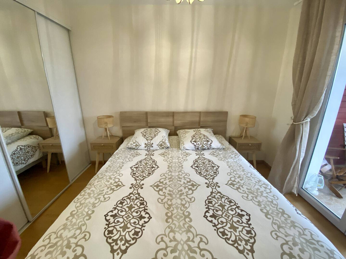 Appartement 3 personnes à Cambo-les-Bains, terrasse vue montagnes - Photo 11