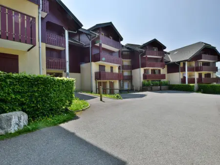 Location appartement à Bernex, Appartement cozy au pied des pistes avec balcon et parking