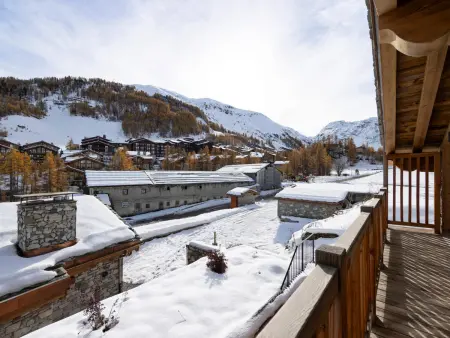 Chalet Élégant au Pied des Pistes à Val d'Isère - Photo 10