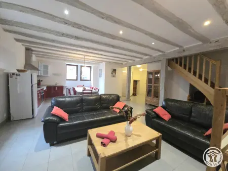 Location gite à Sorges et Ligueux en Périgord, Gîte Périgord avec Jardin, WIFI et Animaux Bienvenus