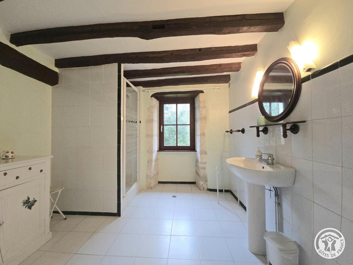 Gîte en pierre du Périgord Vert, 7 pers., terrain de tennis - Photo 9