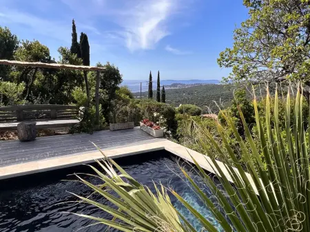 Location villa à La Croix Valmer, Maison 3 chambres avec piscine privée et vue sur mer