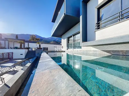Villa contemporaine vue mer et piscine débordement - Photo 2