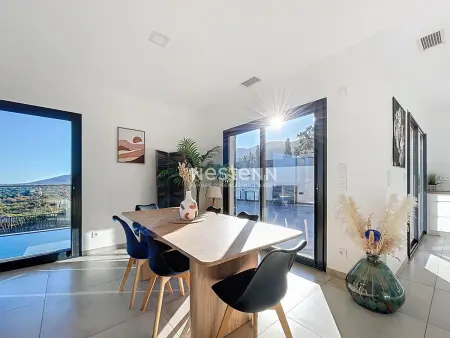 Villa contemporaine vue mer et piscine débordement - Photo 5