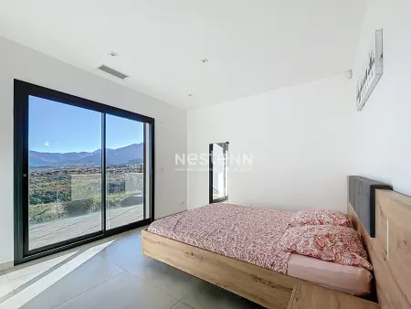 Villa contemporaine vue mer et piscine débordement - Photo 12