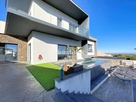 Villa contemporaine vue mer et piscine débordement - Photo 20
