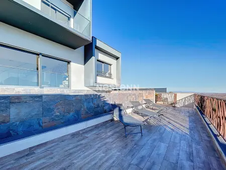 Villa contemporaine vue mer et piscine débordement - Photo 23