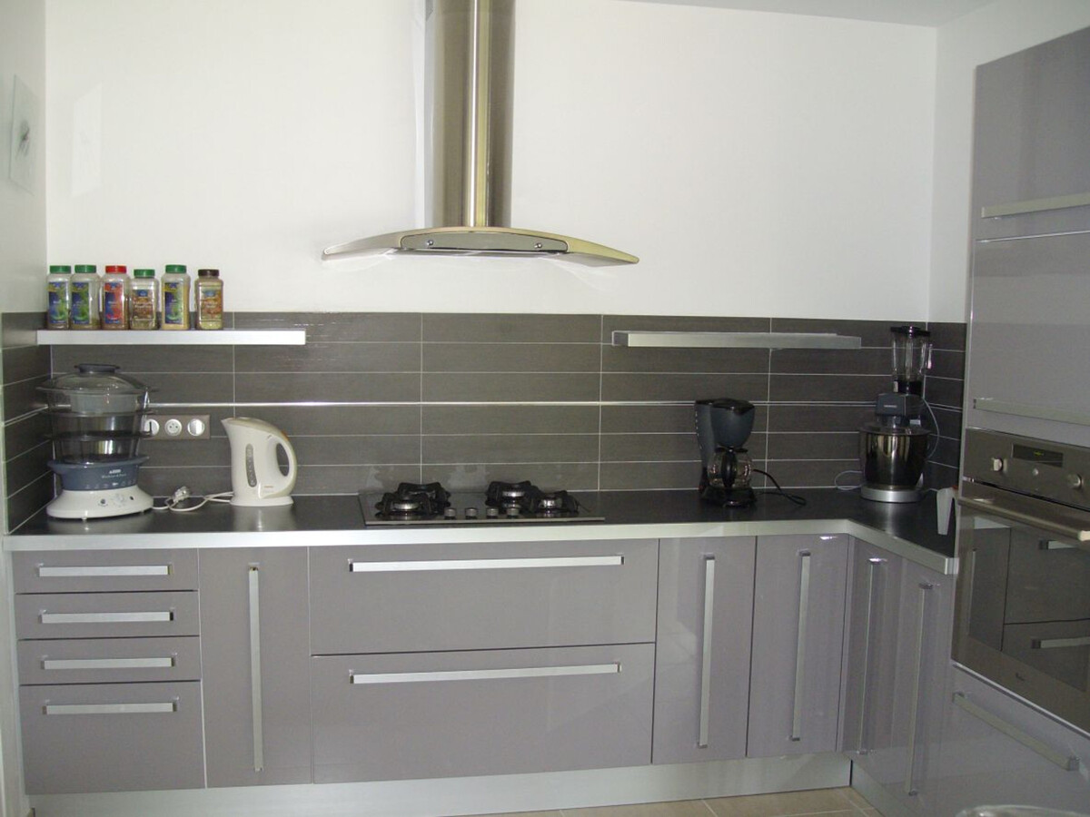 Maison plain pied 130 m² avec garage, jardin et table de ping pong - Photo 8