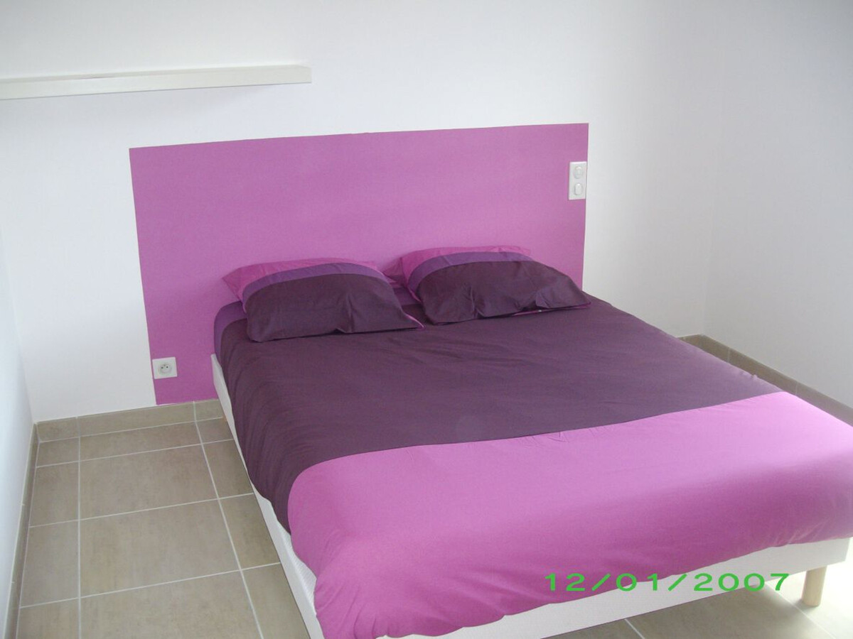 Maison plain pied 130 m² avec garage, jardin et table de ping pong - Photo 11