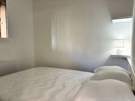 Appartement 2 pièces Hyères avec jardin et piscine : photo 8
