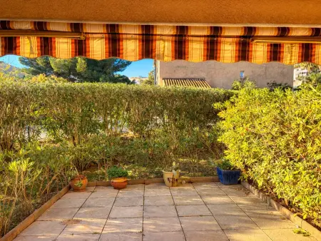 Appartement 2 pièces Hyères avec jardin et piscine : photo 10