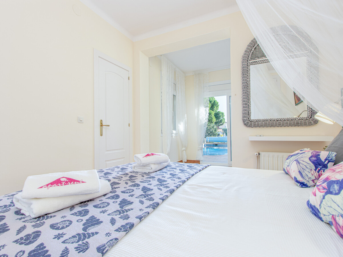Villa 6 pers. Empuriabrava : piscine privée et amarrage - Photo 16