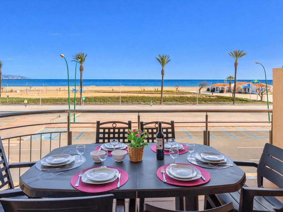 Appartement 3 chambres en première ligne de mer à Empuriabrava - Photo 1