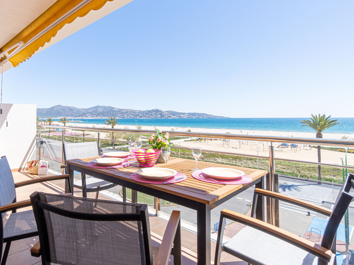 Appartement 2 chambres en front de mer à Empuriabrava - Photo 1