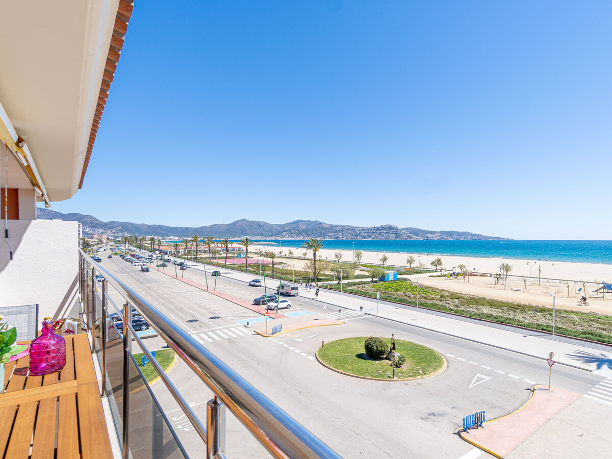Appartement 2 chambres en front de mer à Empuriabrava - Photo 2