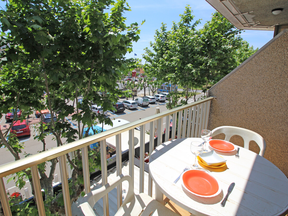 Studio 24 m² à Empuriabrava, 400 m de la plage - Photo 1