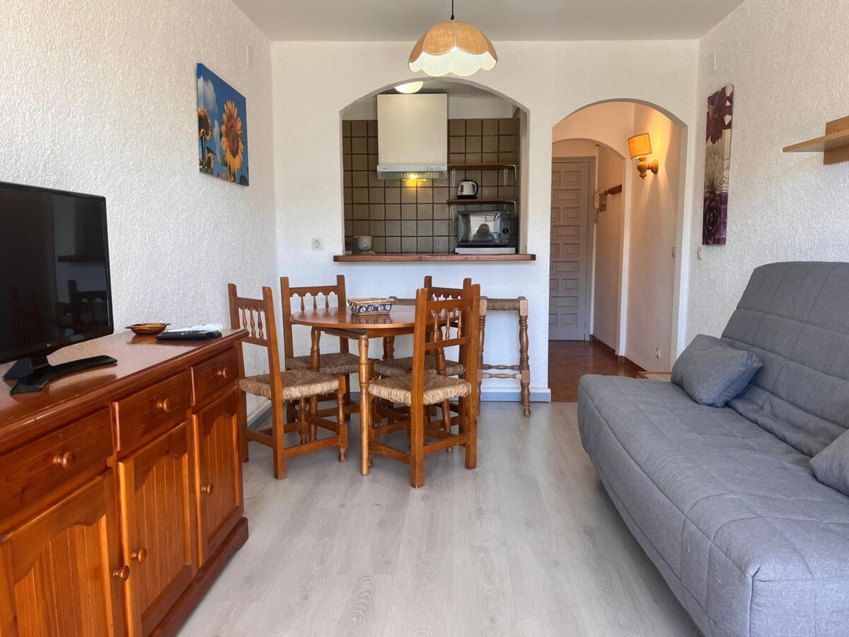 Studio 24 m² à Empuriabrava, 400 m de la plage - Photo 4