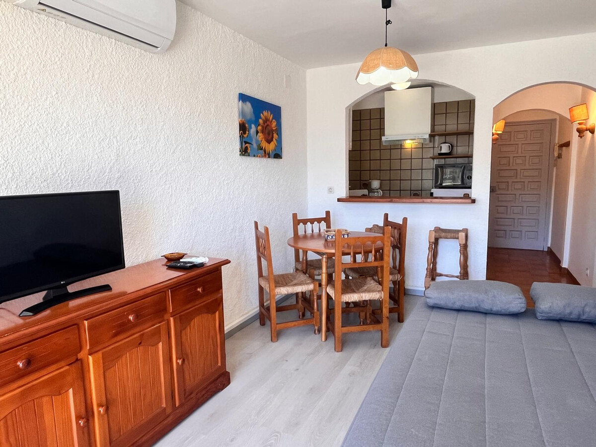 Studio 24 m² à Empuriabrava, 400 m de la plage - Photo 6