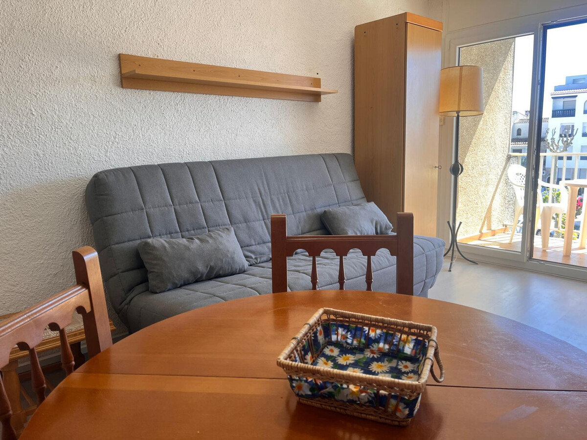 Studio 24 m² à Empuriabrava, 400 m de la plage - Photo 7