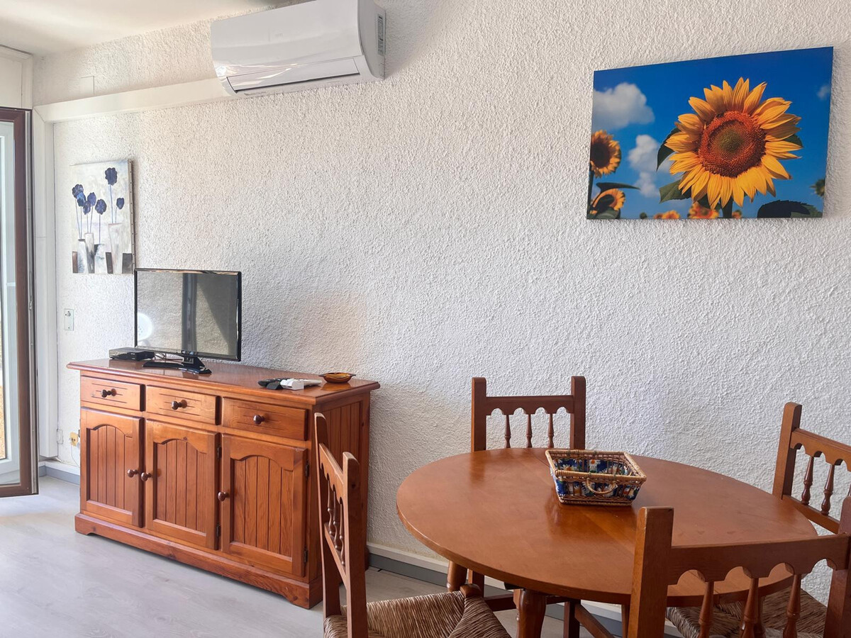Studio 24 m² à Empuriabrava, 400 m de la plage - Photo 8