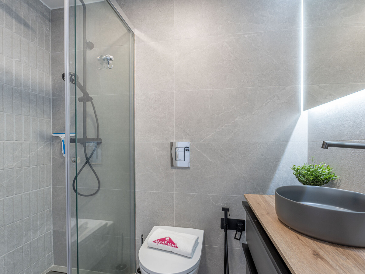 Appartement 3 chambres Roses, piscine et parking couvert - Photo 17