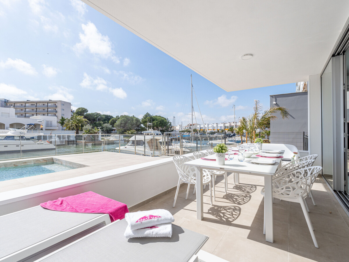 Appartement 3 chambres Roses, piscine et parking couvert - Photo 21