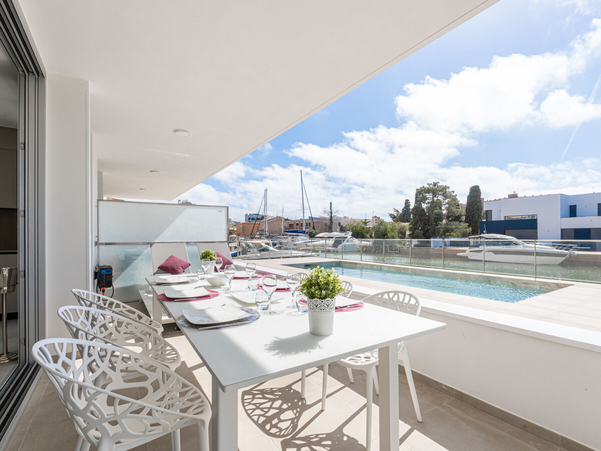 Appartement 3 chambres Roses, piscine et parking couvert - Photo 23