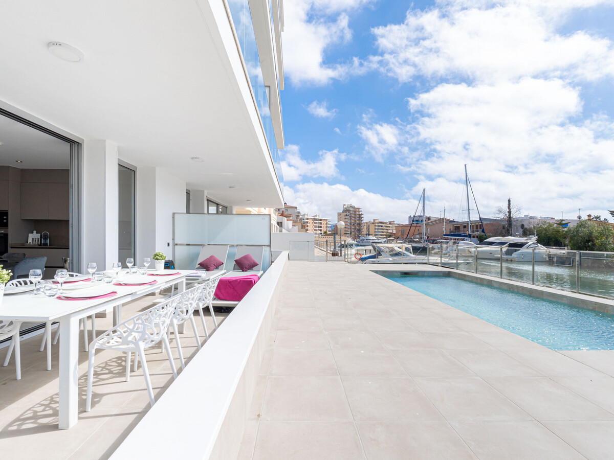 Appartement 3 chambres Roses, piscine et parking couvert - Photo 26