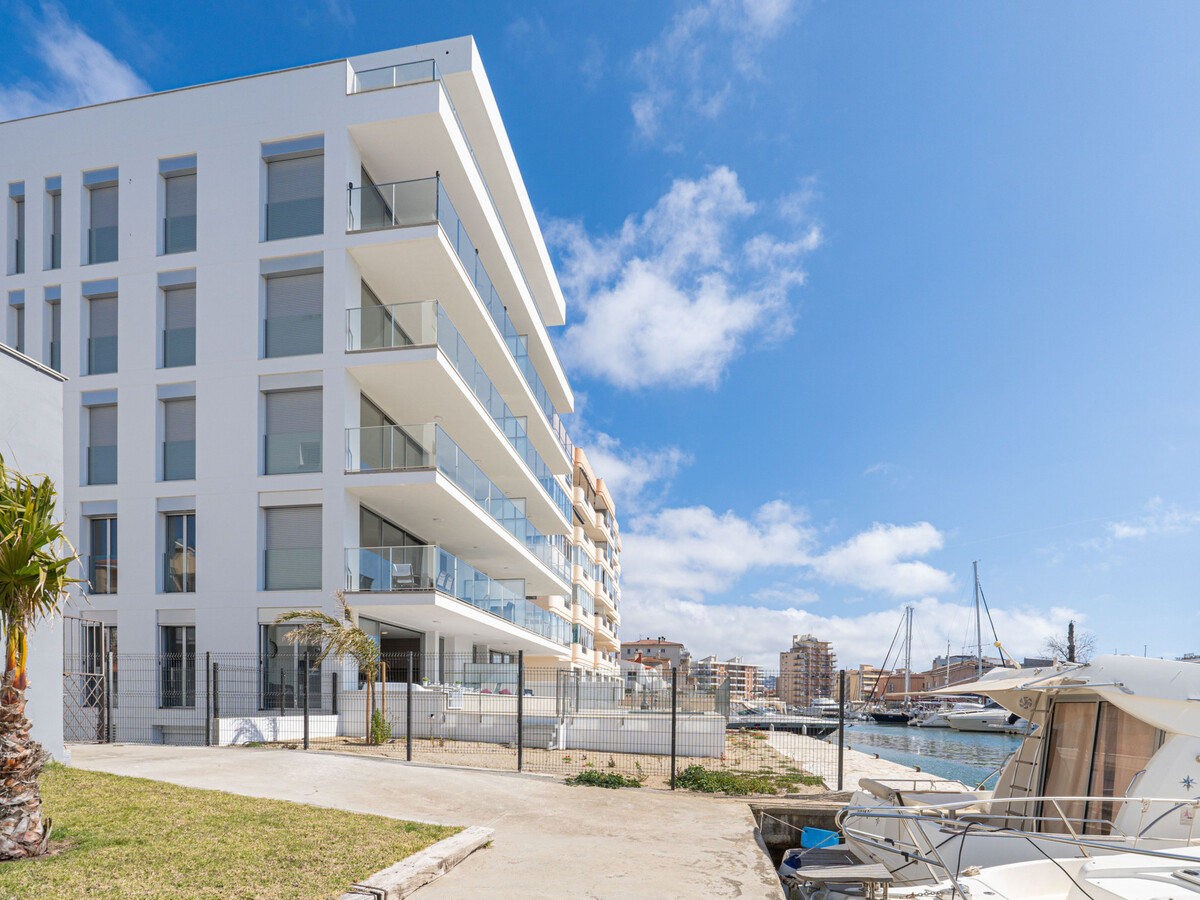 Appartement 3 chambres Roses, piscine et parking couvert - Photo 27
