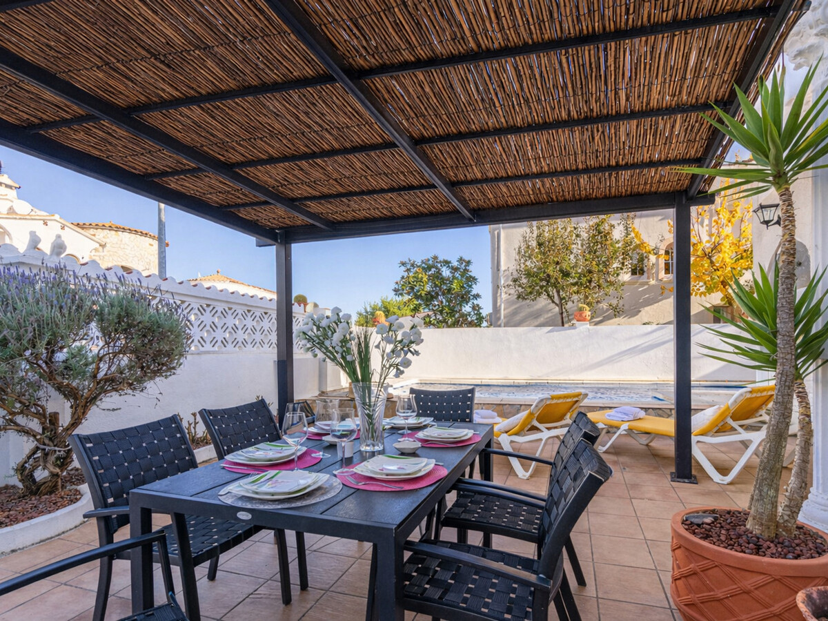 Villa 4 chambres avec piscine privée à Empuriabrava - Photo 2