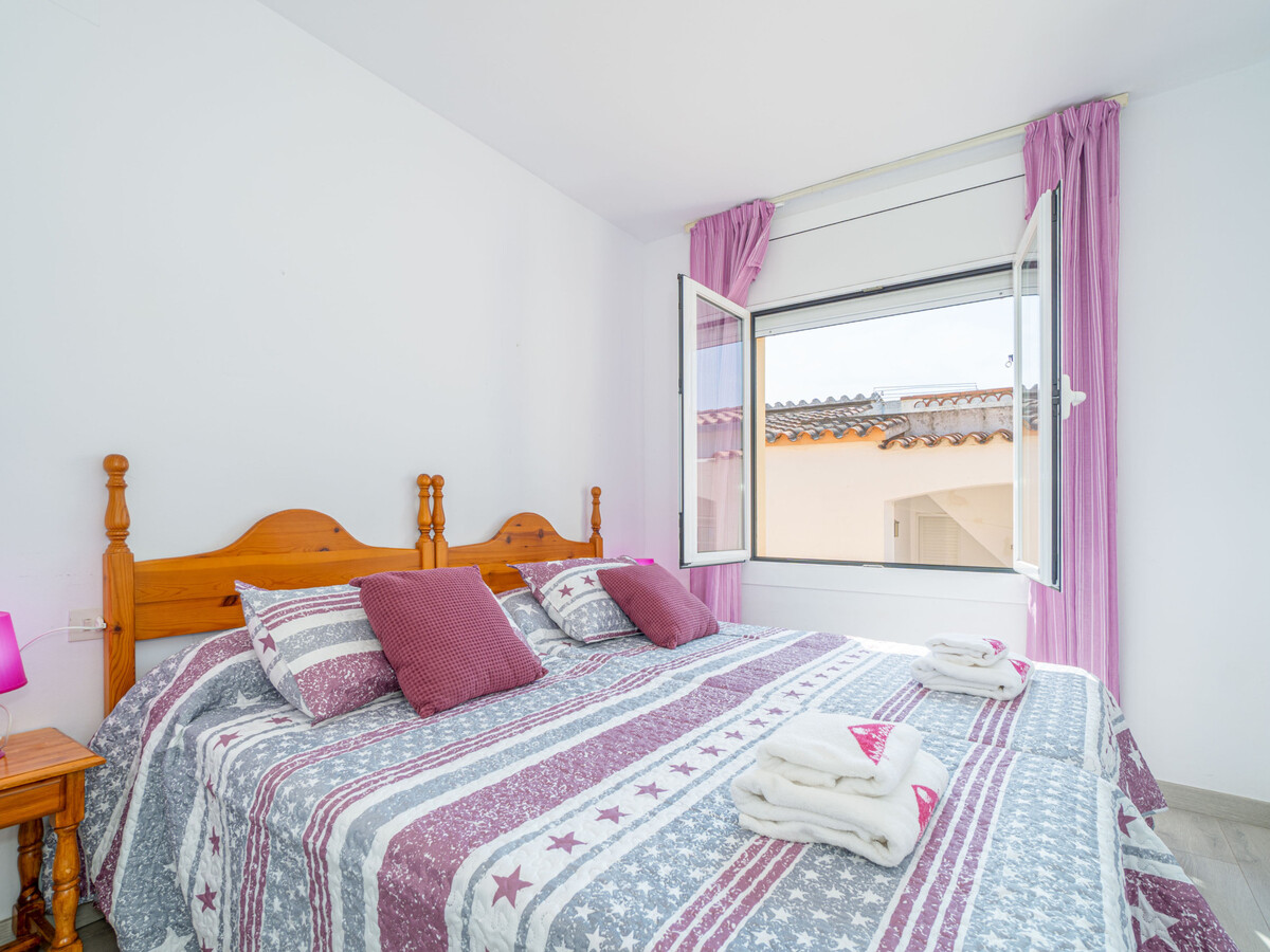 Appartement 2 chambres Empuriabrava, 300 m plage - Photo 5