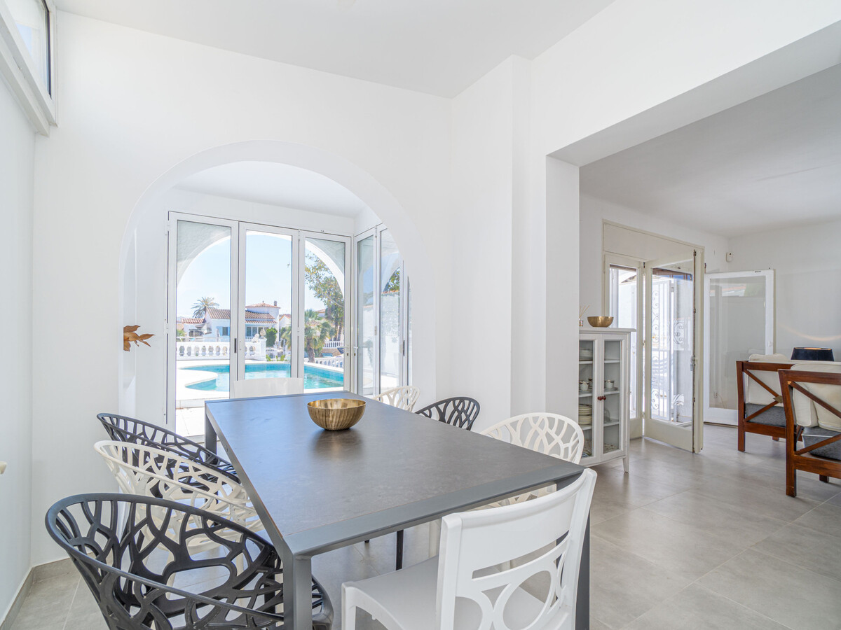 Villa 5 chambres à Empuriabrava avec piscine et amarrage - Photo 5