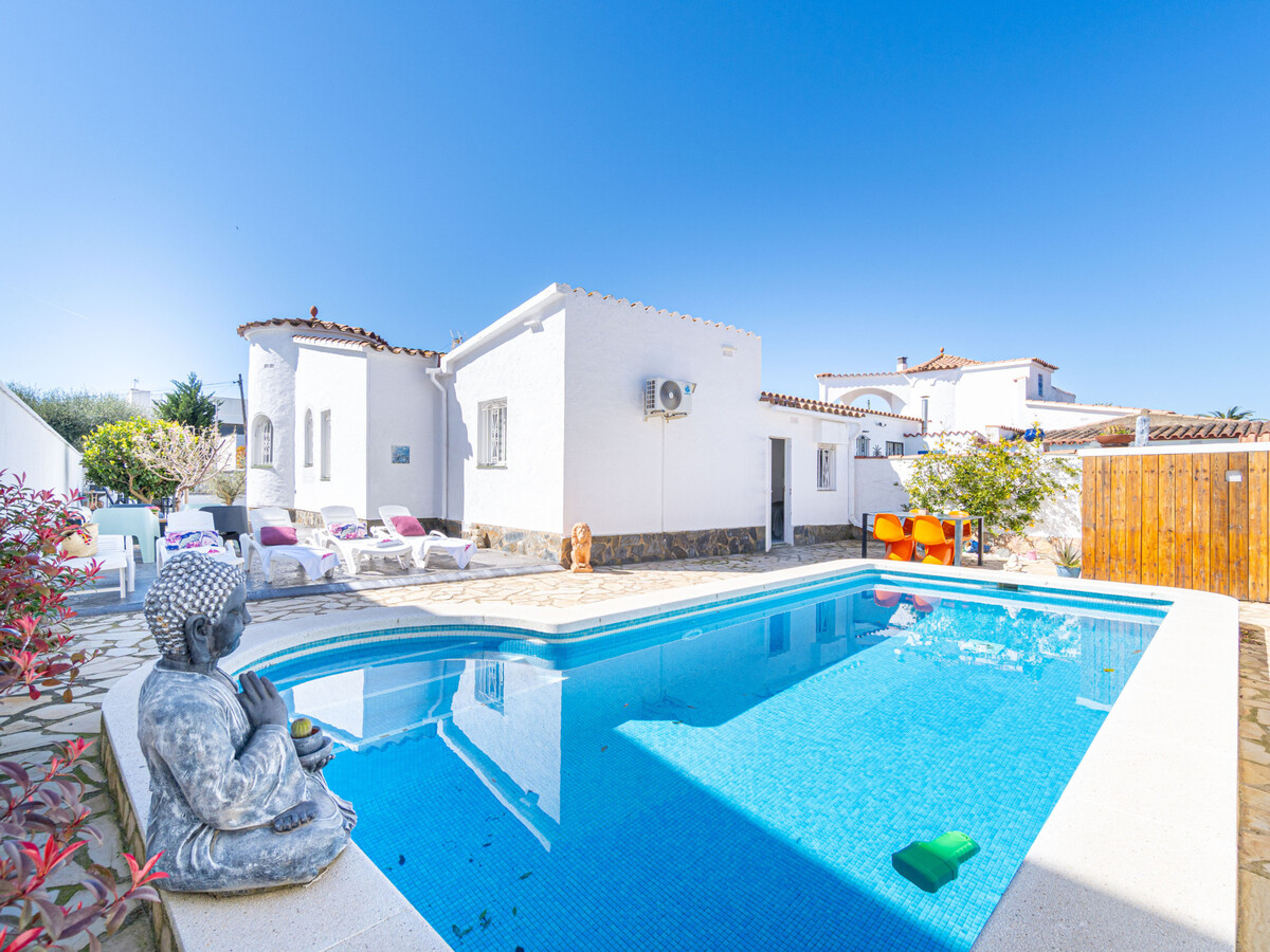Villa 4 chambres piscine privée à Empuriabrava - Photo 1