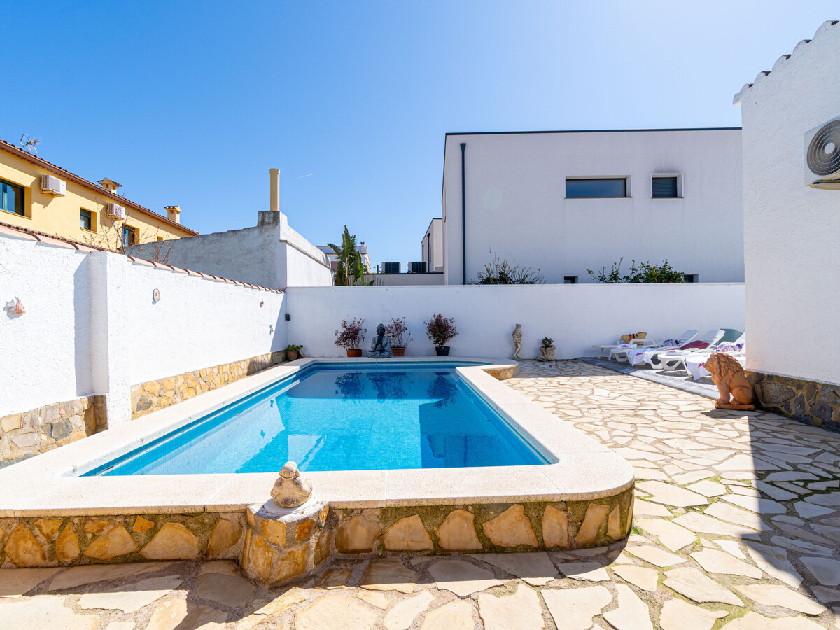 Villa 4 chambres piscine privée à Empuriabrava - Photo 35