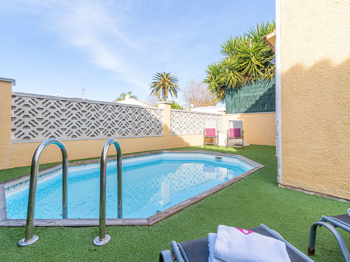 Villa 68 m² Empuriabrava, 2 chambres, piscine privée - Photo 2