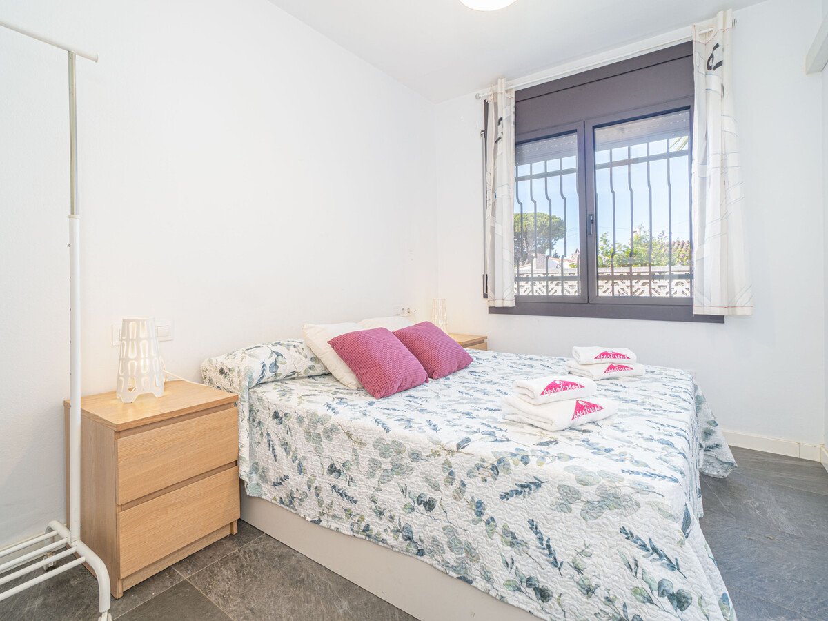Villa 68 m² Empuriabrava, 2 chambres, piscine privée - Photo 13
