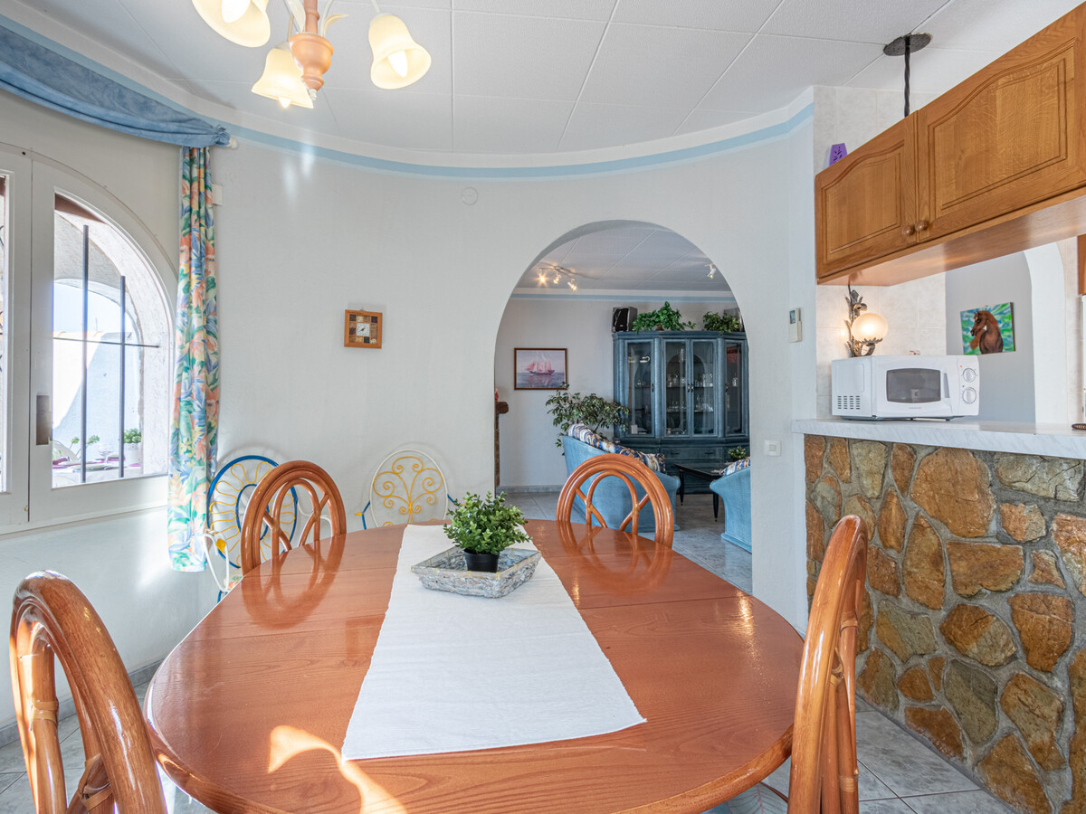 Villa 3 chambres avec piscine et amarrage à Empuriabrava - Photo 10