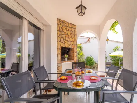 Villa à Empuriabrava pour 6 avec studio séparé, proche plages et centre, lave-linge inclus - Photo 23