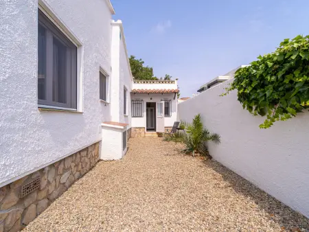 Villa à Empuriabrava pour 6 avec studio séparé, proche plages et centre, lave-linge inclus - Photo 29