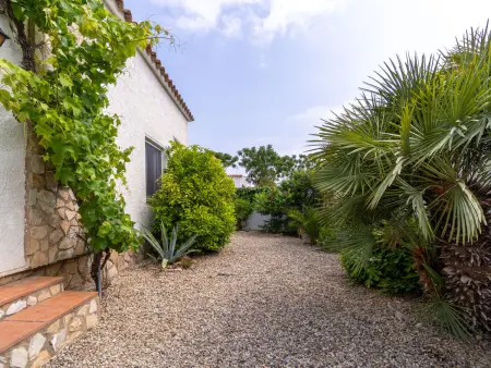 Villa à Empuriabrava pour 6 avec studio séparé, proche plages et centre, lave-linge inclus - Photo 34