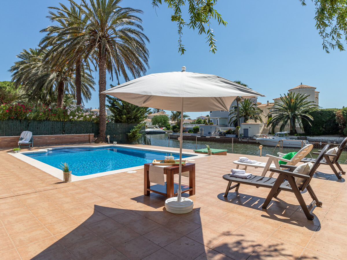 Villa 5 chambres avec piscine privée et amarrage à Empuriabrava - Photo 6