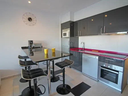 Appartement à Empuriabrava pour 4 pers. avec terrasse, A/C, Wi-Fi et piscine collective : photo 4