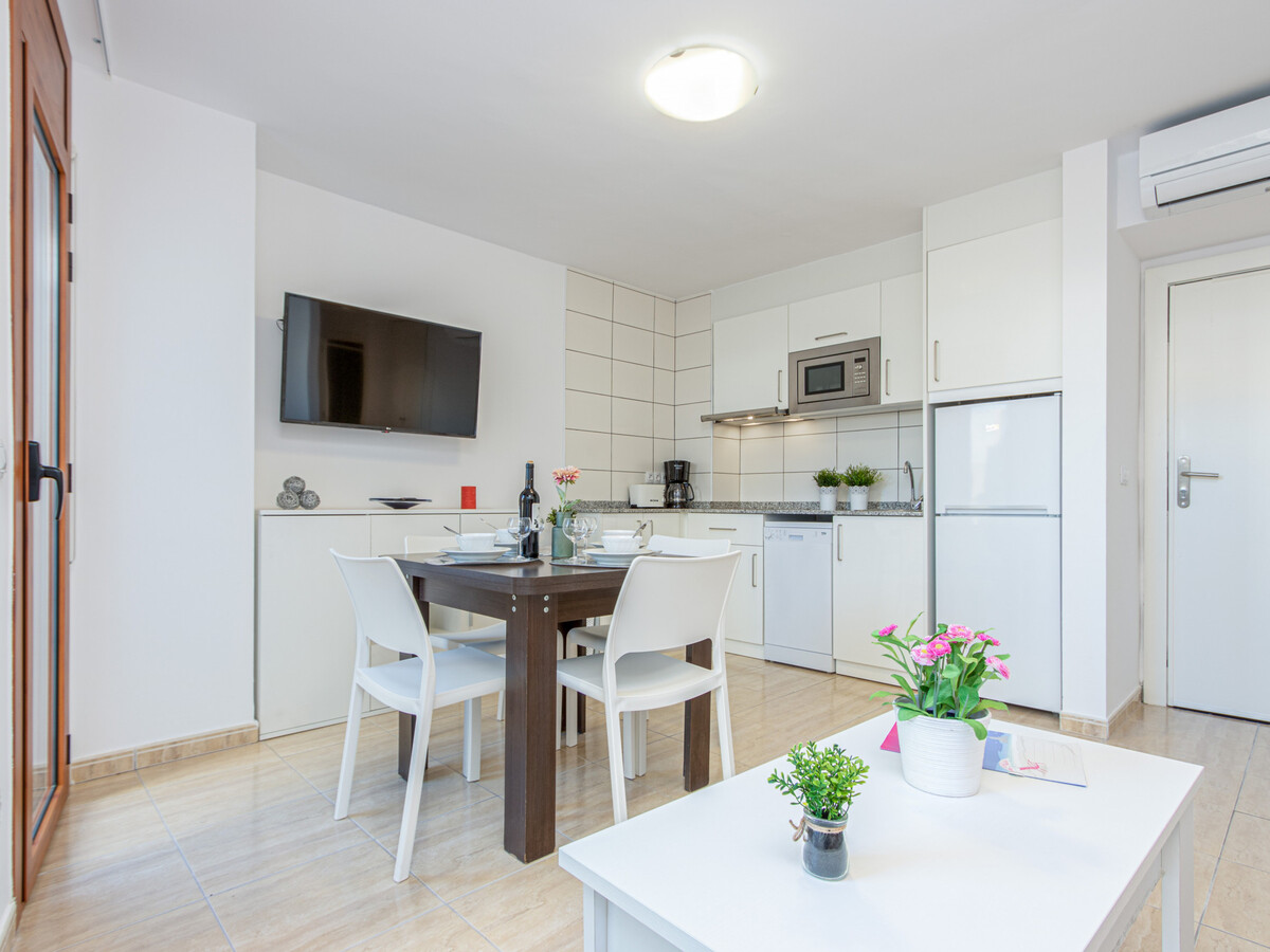 Appartement 1 chambre à 50 m de la plage Nova - Photo 2