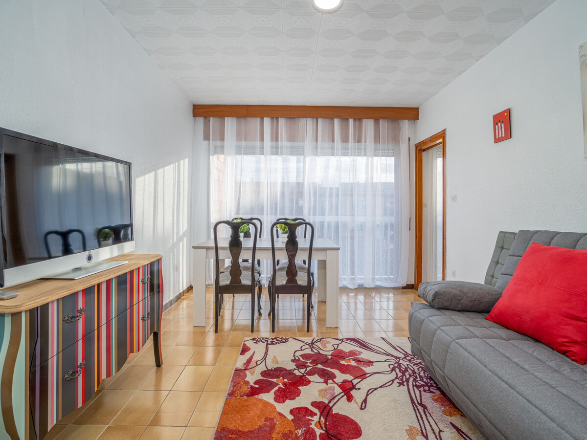 Appartement 2 chambres centre Roses, 450 m plage - Photo 2