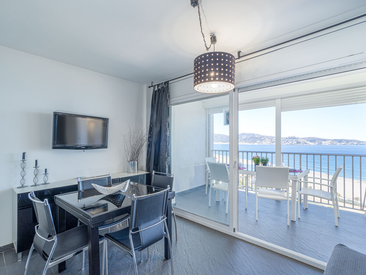Studio vue mer 42m² à Empuriabrava, 50m de la plage - Photo 2