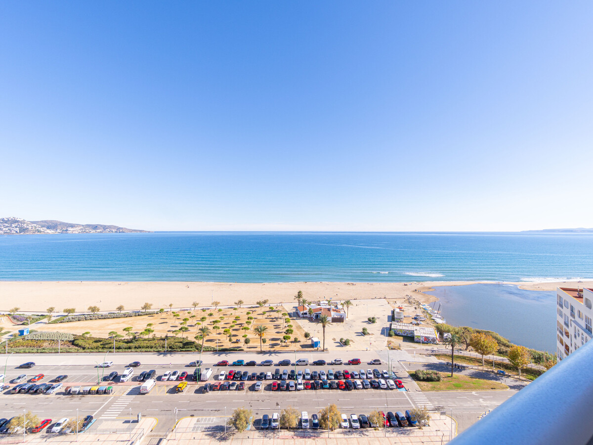 Studio vue mer 42m² à Empuriabrava, 50m de la plage - Photo 18