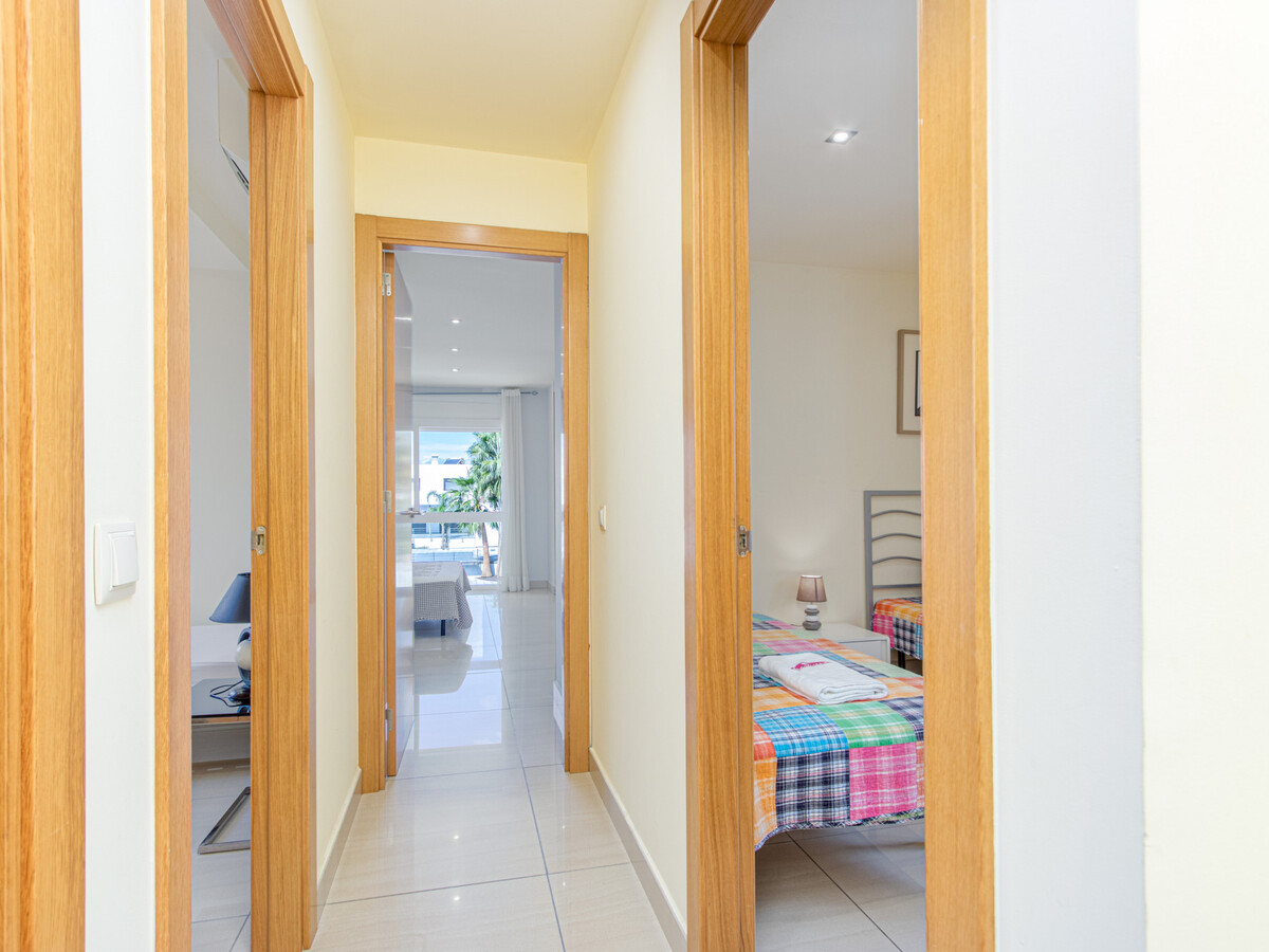 Villa 4 chambres avec piscine privée et amarrage à Empuriabrava - Photo 28
