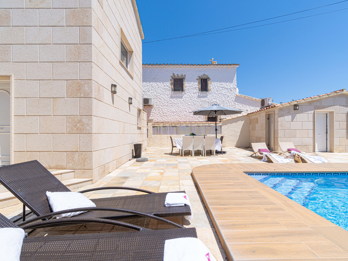 Villa 4 chambres avec piscine privée et amarrage à Empuriabrava - Photo 34