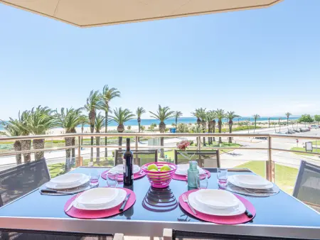 Location appartement à Empuriabrava, Appartement lumineux en bord de mer à Empuriabrava, idéal pour 6 personnes et famille